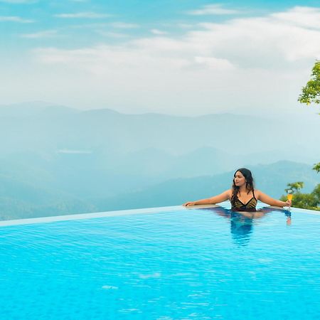 Le Montfort Resort Munnar Bagian luar foto