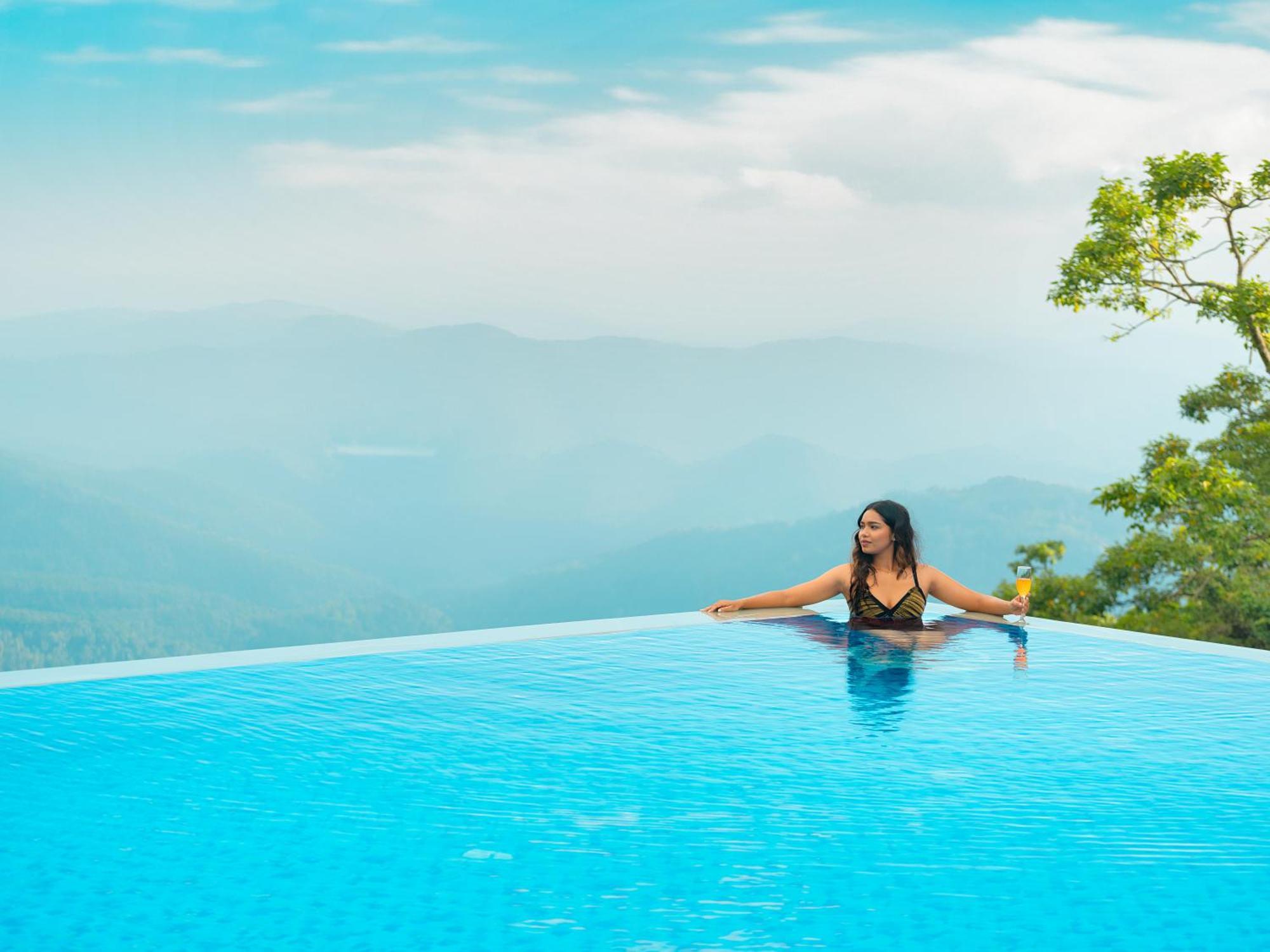 Le Montfort Resort Munnar Bagian luar foto