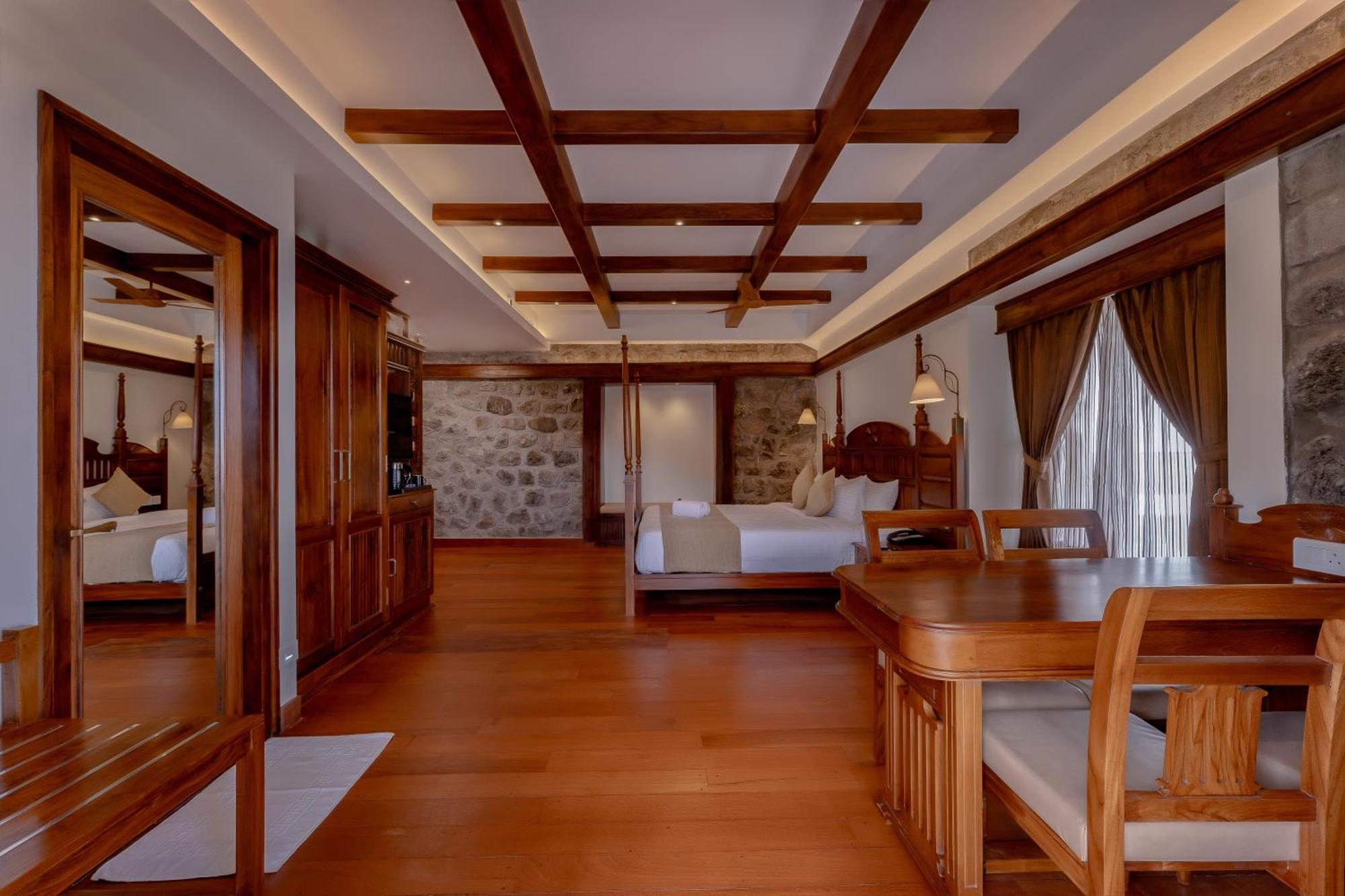 Le Montfort Resort Munnar Bagian luar foto