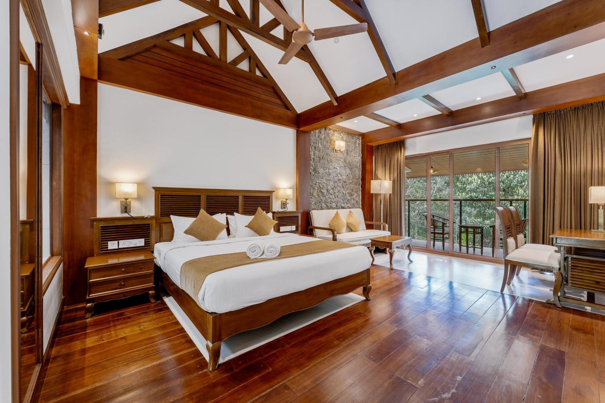 Le Montfort Resort Munnar Bagian luar foto