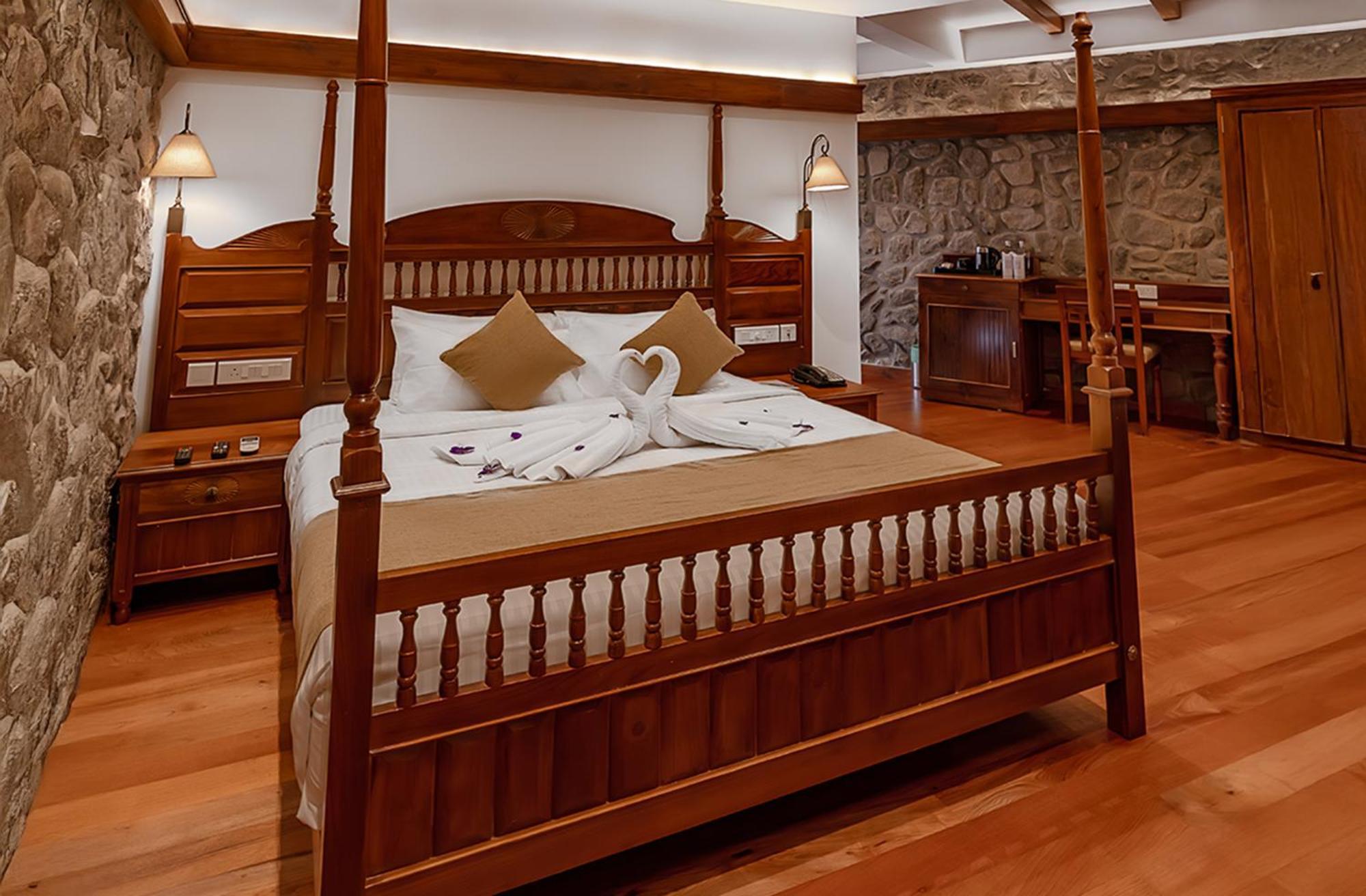 Le Montfort Resort Munnar Bagian luar foto